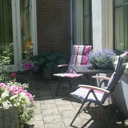 Bed & Breakfast Het Hart 4*
