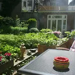 Het Hart Bed & Breakfast Haarlem